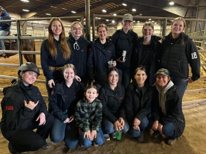 Mac High’s Equestrian Team Finishes in Top Spot